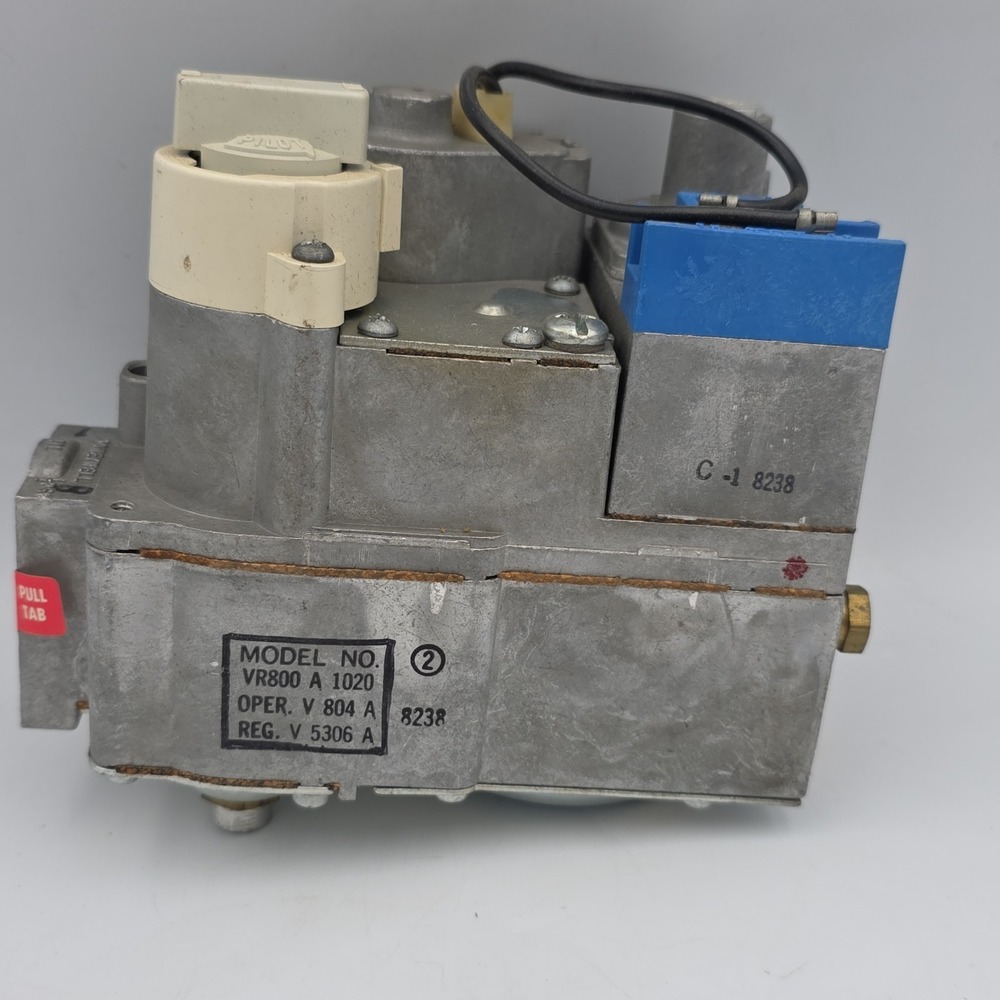 Furnace System Honeywell Control Gas Valve VR800A1020 Honeywell VR800A1020
